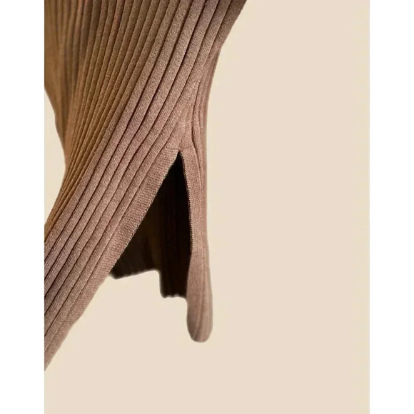 Few Moda Ribbed Bell Sleeve Sweater Blouse Brown Small - Picture 6 of 11